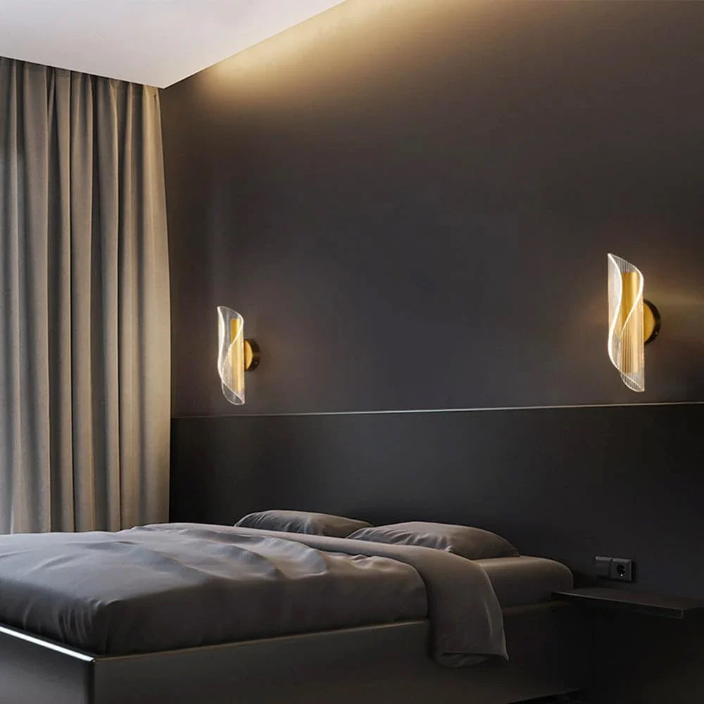 Applique murale LED dorée ORÉE, autre vue en situation