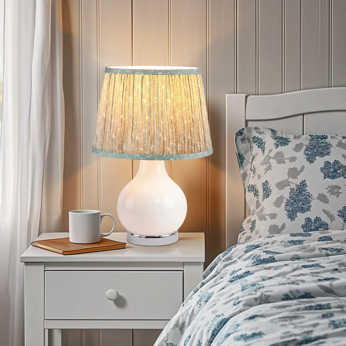 Lampe à Poser Verre et Abat-Jour Fleuri Vert — FLORE