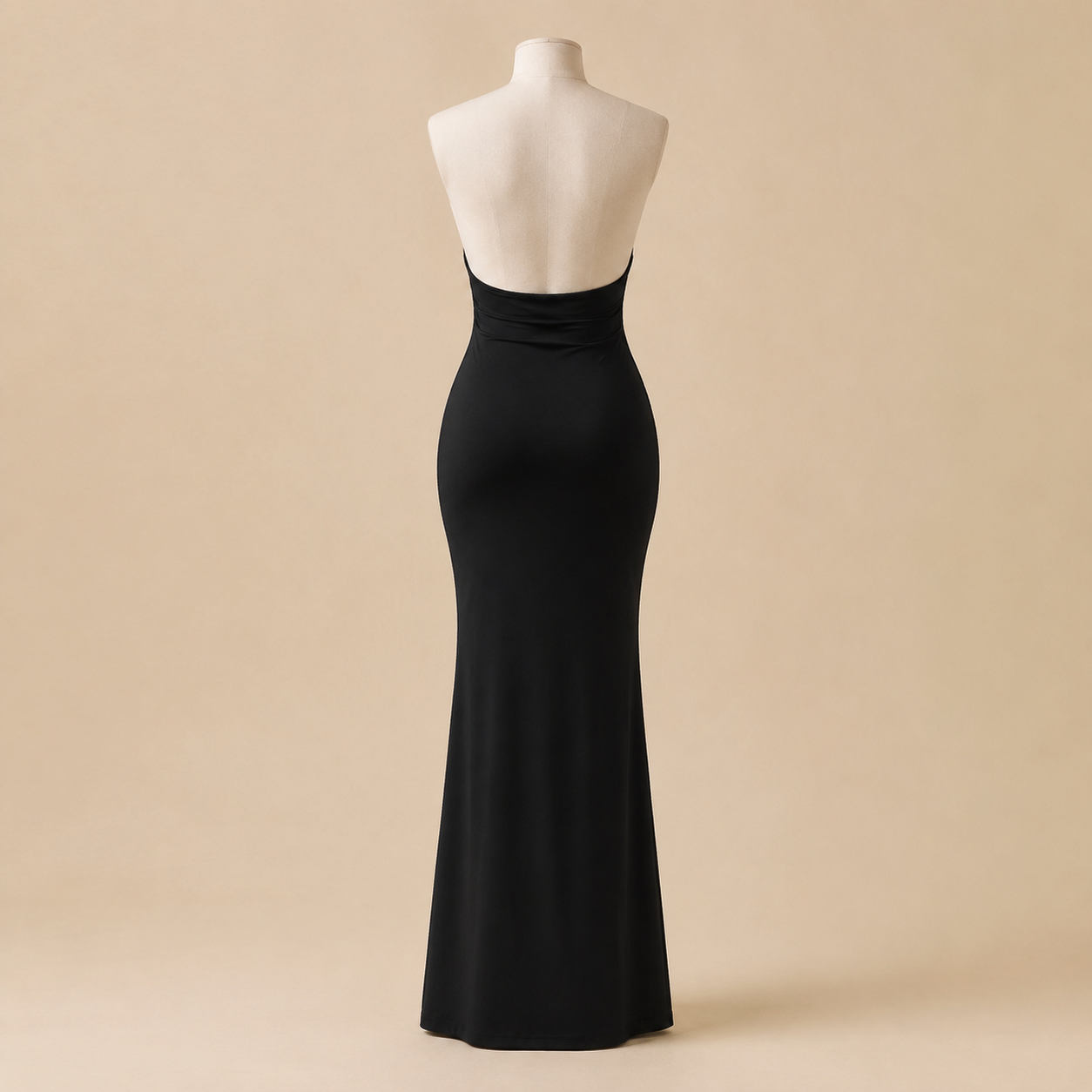 Robe longue Nocturne noire bustier et dos nu