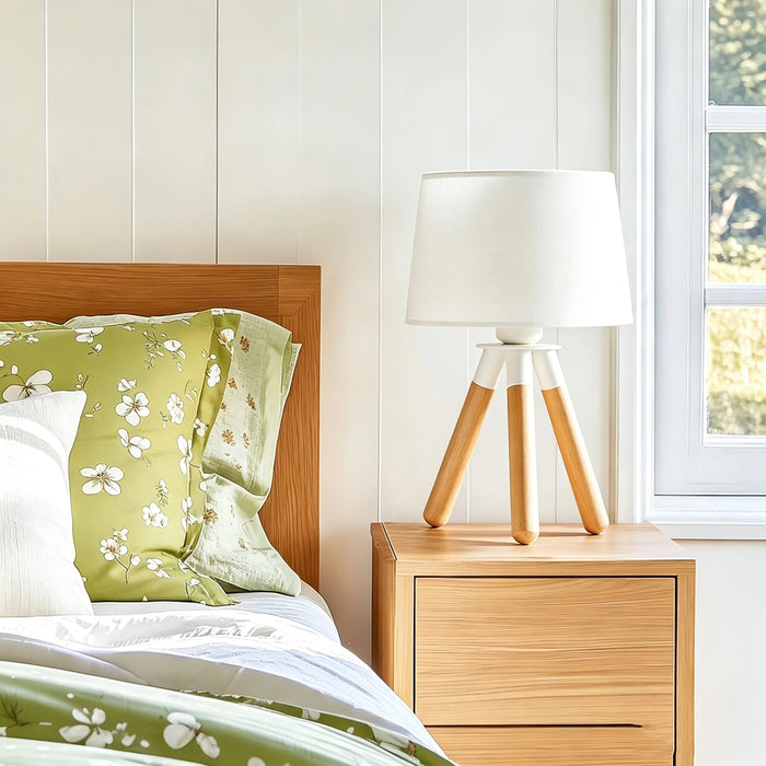 Lampe à Poser Bois et Lin Trépied Chambre — BOULEAU — mise en situation naturelle