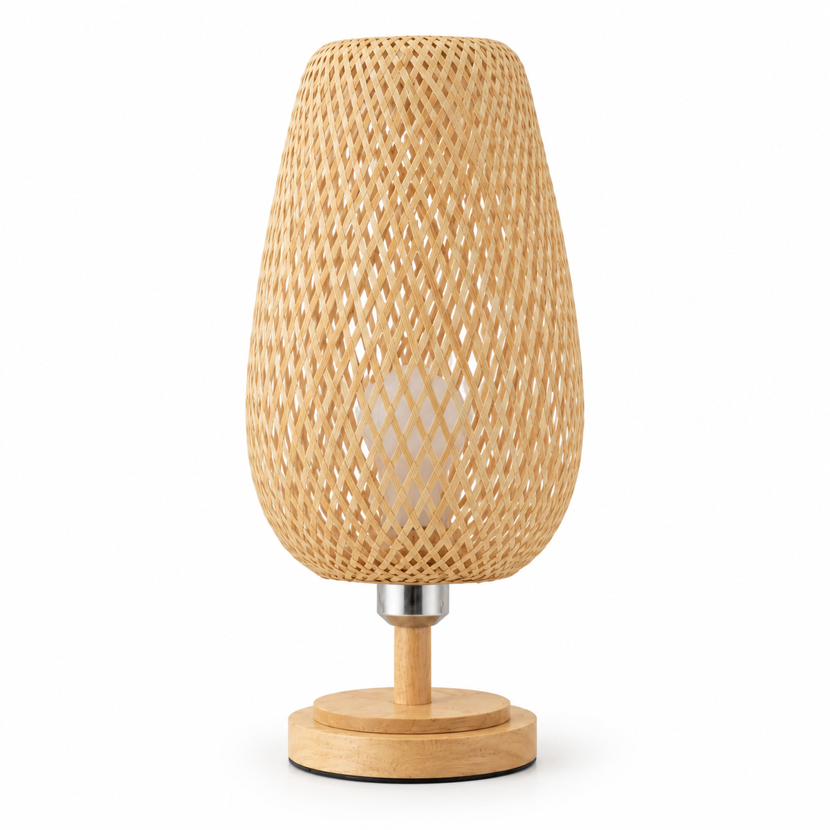 Lampe à poser en rotin et bambou tressé NATSU, vue produit sur fond neutre