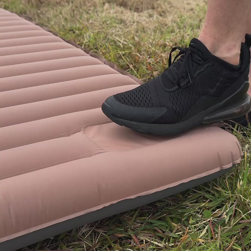 Démonstration de la résistance du matelas Pro